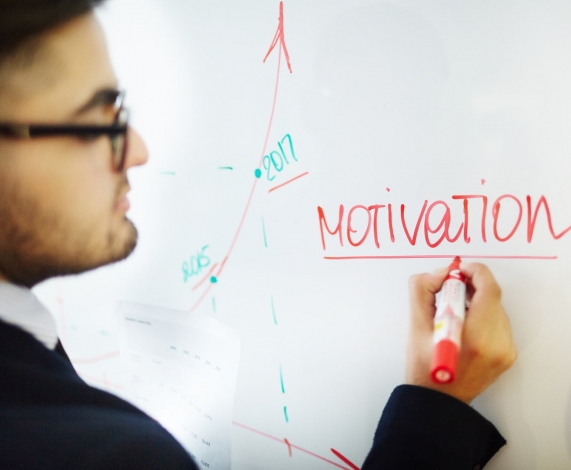 A person explaining motivation concept